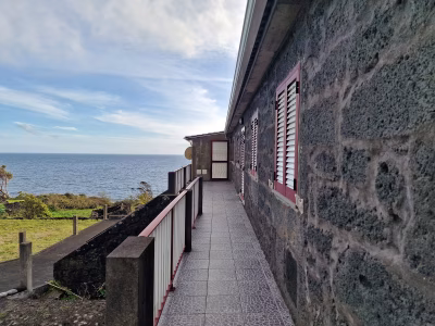 Encantadora Moradia com Vista Mar na Costa Sul da Ilha do Pico - foto 3