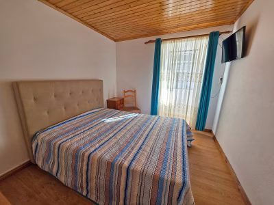Moradia T2 Recuperada com Jardim 1000m2 nas Sete Cidades, Madalena, Pico - foto 4