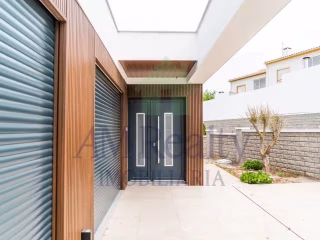 MORADIA T3 | ZAMBUJEIRA DO MAR|LOURINHÃ - foto 1