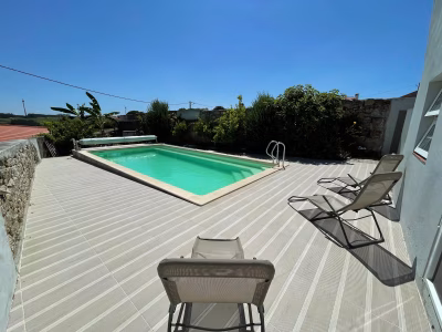 Moradia com Piscina e Excelente Potencial - foto 1