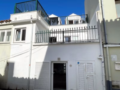 Espaço Comercial + 3 Apartamentos | CENTRO PENICHE - foto 2